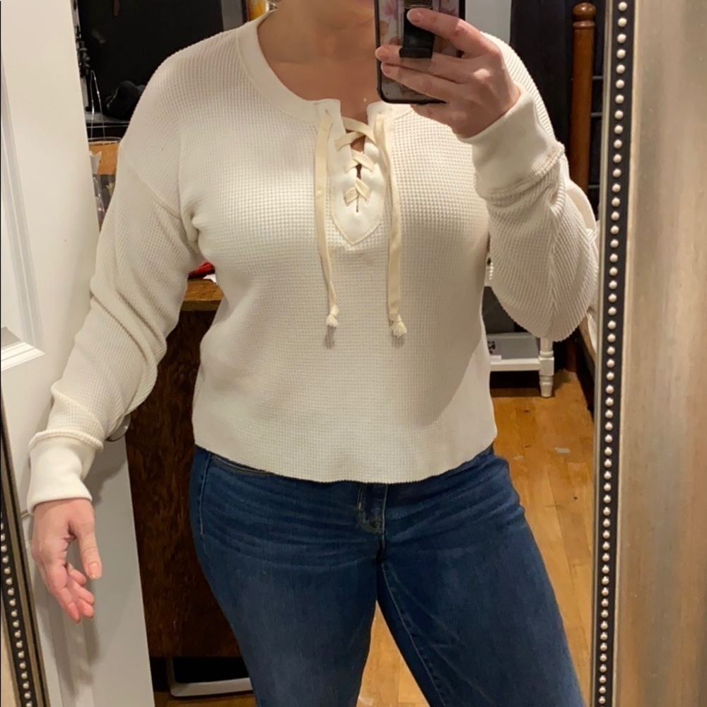 A&F Cream Boxy Lace Up Waffle Thermal Top EUC